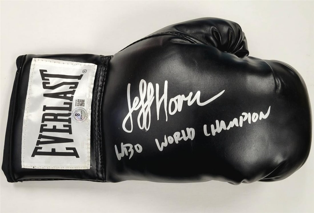 Boxing Glove Signed by Jeff Horn with Beckett Authentication (1 of 3)