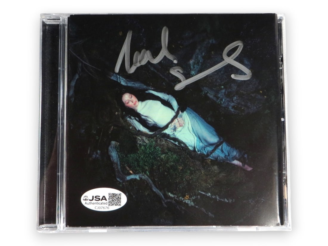 Noah Cyrus Autographed CD Insert JSA Authentication (1 of 3)