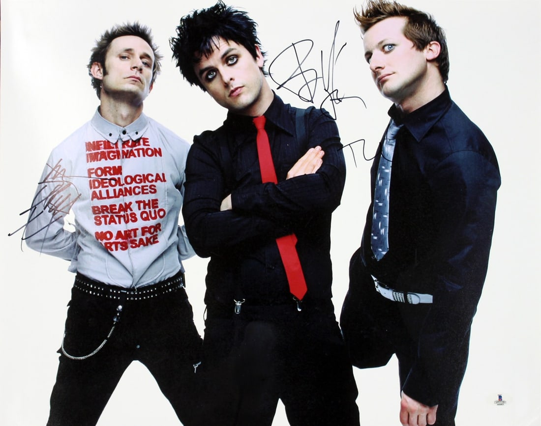 Green Day Signed 16X20 Photo Billie Armstrong Tre Cool Mike Dirnt BAS A02021: Green Day Signed 16X20 Photo Billie Armstrong Tre Cool Mike Dirnt BAS A02021 Capture a piece of music history with this authentic signed 16X20 photograph of Green Day, featuring the autographs of Bill