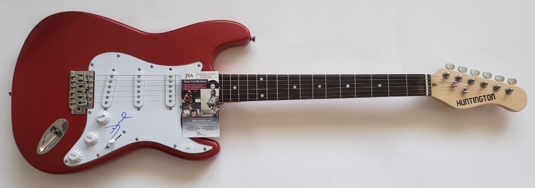 Jewel Kilcher Hand Signed Electric Guitar JSA Certified: Jewel Kilcher Hand Signed Electric Guitar JSA Certified This authentic electric guitar features a hand-signed autograph by pop singer Jewel Kilcher, adding a unique collectible touch to the instrument