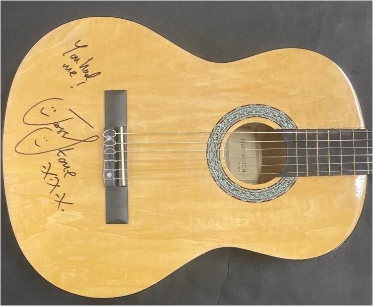 Joss Stone Signed Acoustic Guitar JSA Authenticated Music Memorabilia: Joss Stone Signed Acoustic Guitar JSA Authenticated Music Memorabilia This is an original Joss Stone signed acoustic guitar featuring her signature on the body. The guitar is accompanied by authentica