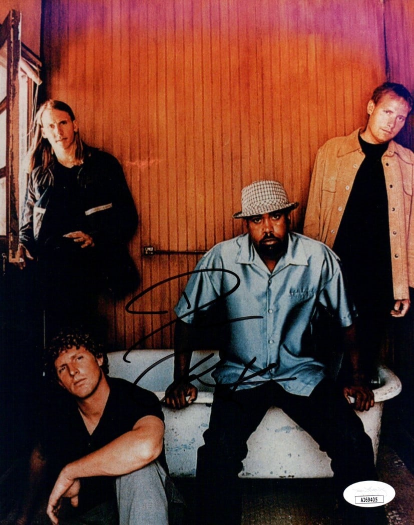 Darius Rucker Autographed 8X10 Photo Hootie & The Blowfish JSA Authenticated (1 of 2)