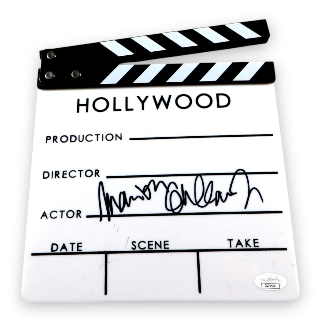 Marion Cotillard Signed Movie Clapper La Vie en Rose JSA Authenticated: Marion Cotillard Signed Movie Clapper La Vie en Rose JSA Authenticated This is a pre-owned, authentic movie clapper signed by Marion Cotillard, known for her role in 'La Vie en Rose.' The autograph ha