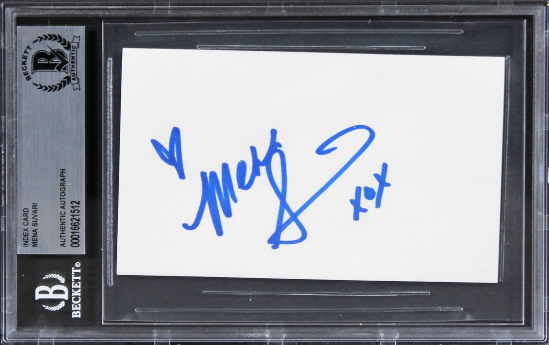 Mena Suvari Signed American Beauty 3x5 Index Card Hearts xoxo Beckett Authenticated: Mena Suvari Signed American Beauty 3x5 Index Card Hearts xoxo Beckett Authenticated This autographed 3x5 index card features the charming inscription "Hearts xoxo" and is personally signed by Mena Suv