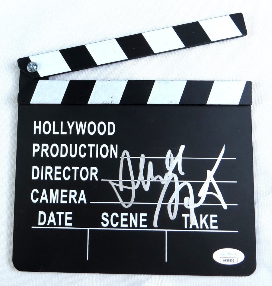 Judd Apatow Autographed Mini Movie Clapper JSA Authenticated: Judd Apatow Autographed Mini Movie Clapper JSA Authenticated This is a Judd Apatow autographed mini movie clapper, a perfect collectible for fans of the acclaimed writer and director. The signature ha