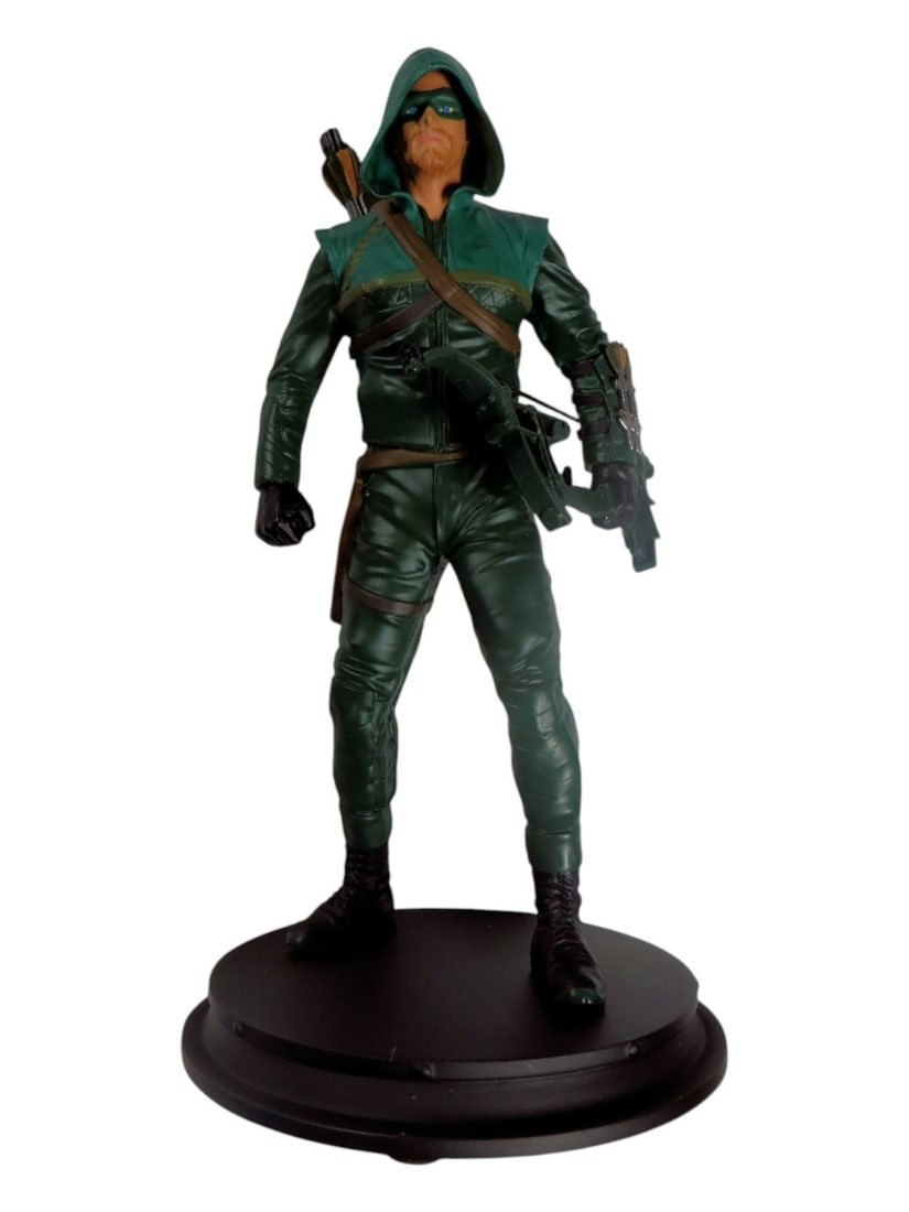 Arrow Collectible Statue Paperweight by Icon Heroes 2016 with Box (1 of 8)