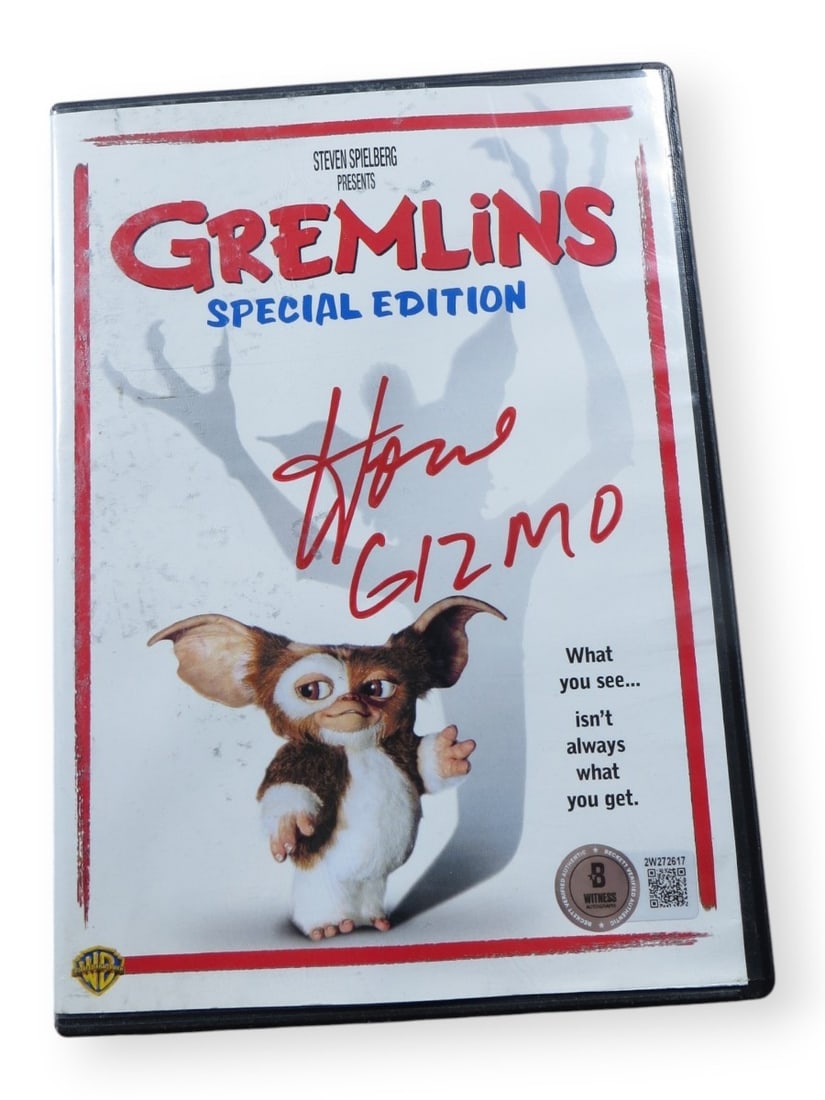 Gremlins Gizmo DVD and Cover Both Signed by Howie Mandel Beckett Authenticated: Gremlins Gizmo DVD and Cover Both Signed by Howie Mandel Beckett Authenticated This set includes both a DVD cover and the DVD disc for "Gremlins," each signed by Howie Mandel, who voiced the character