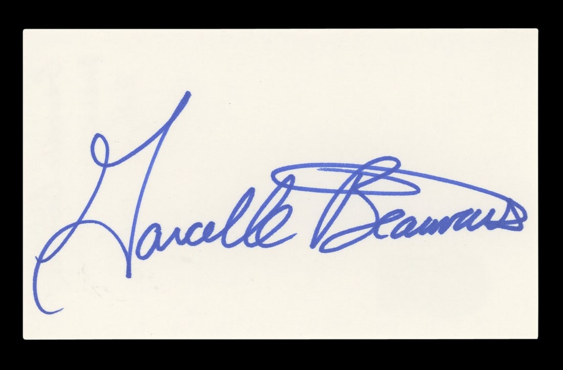 Garcelle Beauvais Spider-Man Homecoming Signed Index Card Beckett Authenticated: Garcelle Beauvais Spider-Man Homecoming Signed Index Card Beckett Authenticated This authentic 3x5 index card features the signature of Garcelle Beauvais, known for her role in Spider-Man: Homecoming.