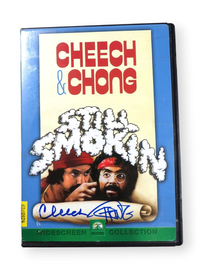 Still Smokin DVD Cover Signed by Cheech Marin and Tommy Chong Beckett Authenticated: Still Smokin DVD Cover Signed by Cheech Marin and Tommy Chong Beckett Authenticated This is a pre-owned DVD cover for "Still Smokin," autographed by both Cheech Marin and Tommy Chong. The signatures h