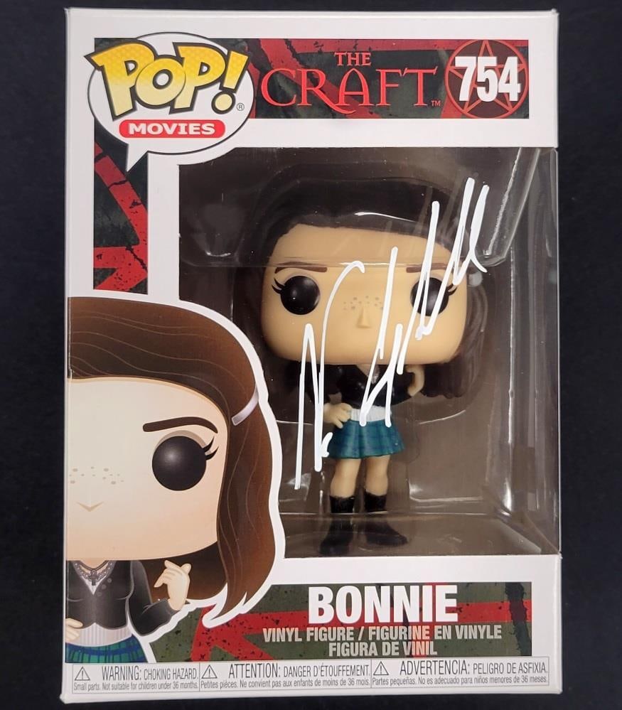 Bonnie Funko Pop #754 from The Craft signed by Neve Campbell Beckett authenticated: Bonnie Funko Pop #754 from The Craft signed by Neve Campbell Beckett authenticated This Funko Pop #754 figure features Bonnie from the movie The Craft and is signed by Neve Campbell. The autograph is 