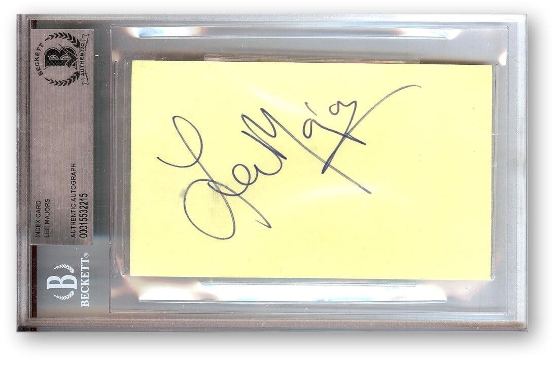Lee Majors Autographed Index Card Beckett Authenticated The Six Million Dollar Man: Lee Majors Autographed Index Card Beckett Authenticated The Six Million Dollar Man This is an original index card autographed by Lee Majors, known for his role in The Six Million Dollar Man. The signe
