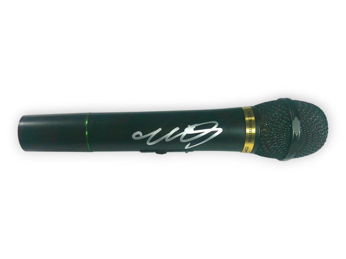 Microphone Hand Signed by Mario Lopez Beckett Authenticated: Microphone Hand Signed by Mario Lopez Beckett Authenticated This is a pre-owned microphone autographed by Mario Lopez, known for his roles in "Saved by the Bell" and "Dancing with the Stars." The auto