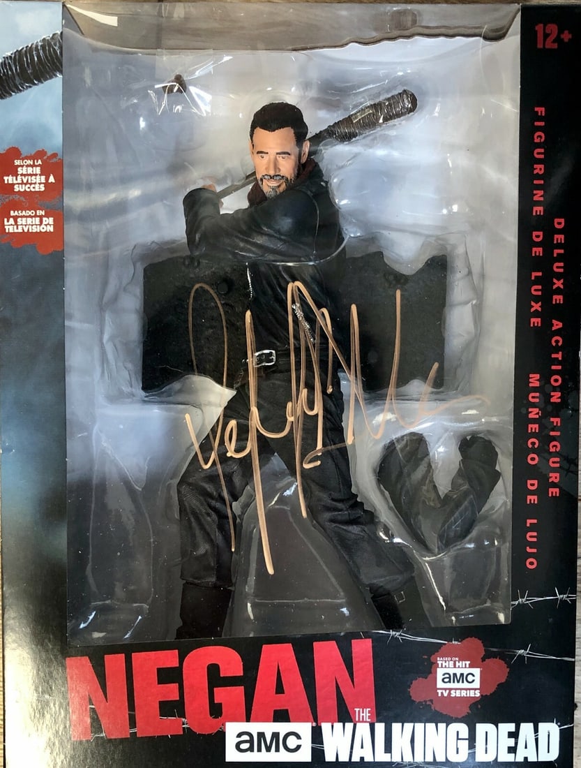 Jeffrey Dean Morgan Signed 12 Inch Negan Action Figure: Jeffrey Dean Morgan Signed 12 Inch Negan Action Figure This deluxe 12" action figure features Negan from The Walking Dead, beautifully autographed by Jeffrey Dean Morgan using a gold paint pen. The si