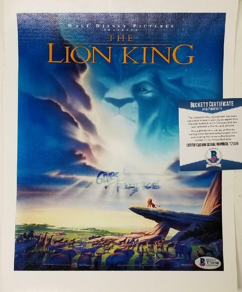 8x10 Canvas Photo Signed by Gary Trousdale from The Lion King PSA/DNA Authenticated: 8x10 Canvas Photo Signed by Gary Trousdale from The Lion King PSA/DNA Authenticated This is an original 8x10 canvas photo from Disney's The Lion King, signed by Gary Trousdale. The autograph is authen