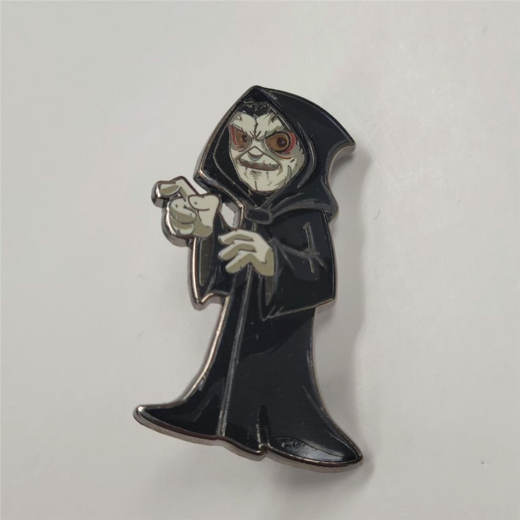 Exclusive 2022 Star Wars Celebration Emperor Palpatine Pin: Exclusive 2022 Star Wars Celebration Emperor Palpatine Pin Celebrate the Star Wars universe with this exclusive Emperor Palpatine pin from the 2022 Star Wars Celebration in Anaheim. This collectible i