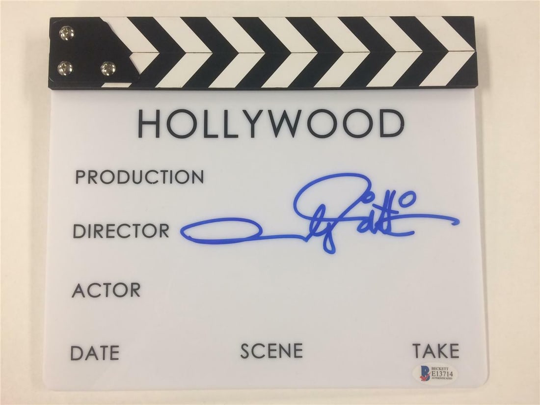 Andy Muschietti Signed Clapperboard with Beckett BAS Authentication: Andy Muschietti Signed Clapperboard with Beckett BAS Authentication This is an original clapper board autographed by Andy Muschietti, director of the film IT. The item is pre-owned and comes with cert