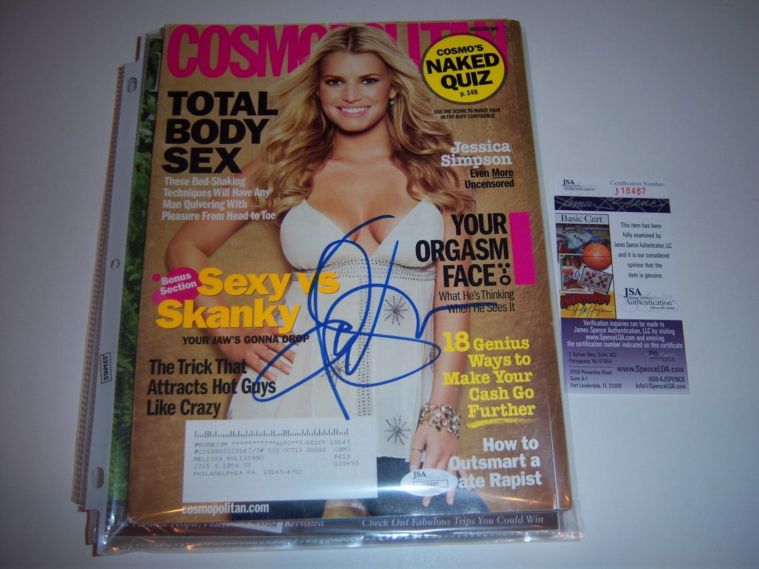 Jessica Simpson Autographed Cosmopolitan Magazine with JSA Authentication: Jessica Simpson Autographed Cosmopolitan Magazine with JSA Authentication This item is a Cosmopolitan magazine signed by actress and singer Jessica Simpson. It includes a JSA/COA for authentication. T