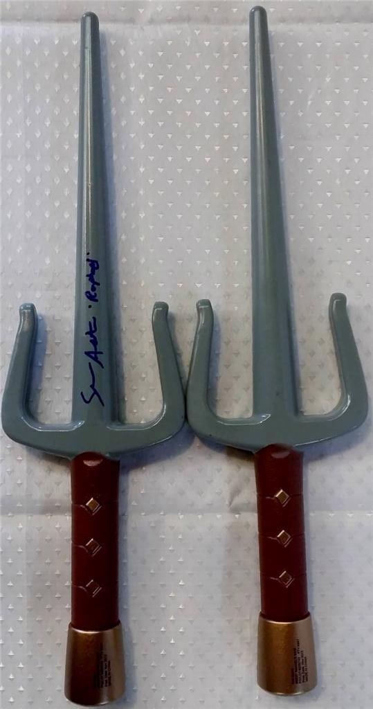 Raphael Sai Autographed by Sean Astin with PSA DNA Authentication: Raphael Sai Autographed by Sean Astin with PSA DNA Authentication This original Teenage Mutant Ninja Turtles Raphael sai is signed by Sean Astin. The autograph is authenticated by PSA/DNA and the item