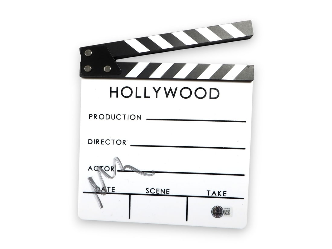 Nicholas Hoult Signed Movie Clapper Nosferatu Warm Bodies Beckett Authenticated: Nicholas Hoult Signed Movie Clapper Nosferatu Warm Bodies Beckett Authenticated This authentic movie clapper is signed by Nicholas Hoult, known for his roles in films like 'Warm Bodies' and 'Nosferatu