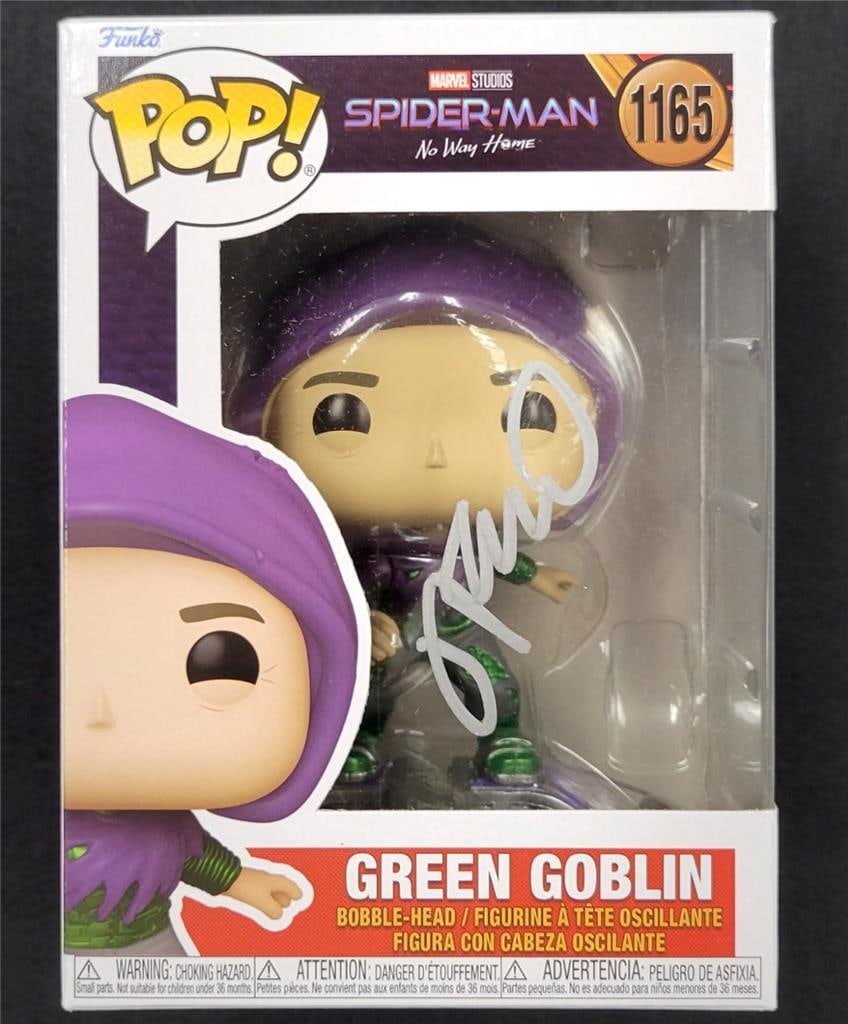 Green Goblin Funko Pop signed by James Franco with Beckett authentication: Green Goblin Funko Pop signed by James Franco with Beckett authentication This is an original Green Goblin Funko Pop! figure from Spider-Man, personally signed by James Franco. The autograph has been 