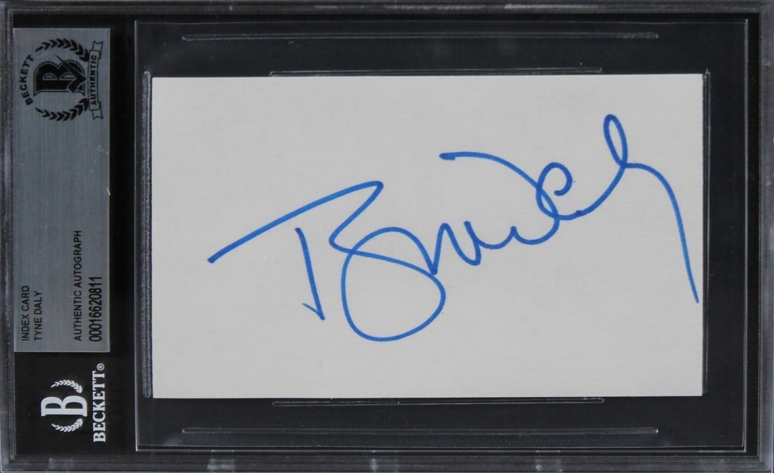 Tyne Daly Cagney & Lacey Signed 3x5 Index Card Beckett Authenticated (1 of 2)