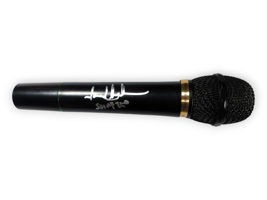 Microphone Signed by Jason Alexander With Seinfeld Inscription Beckett Authenticated: Microphone Signed by Jason Alexander With Seinfeld Inscription Beckett Authenticated This is a pre-owned microphone signed and inscribed by Jason Alexander, known for his role in "Seinfeld." The autog