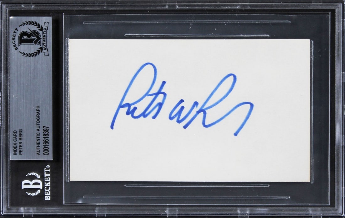 Peter Berg Signed 3x5 Index Card Patriots Day Beckett Authenticated: Peter Berg Signed 3x5 Index Card Patriots Day Beckett Authenticated This authentic signed 3x5 index card features the signature of Peter Berg, renowned for his work on the film "Patriots Day." The ite