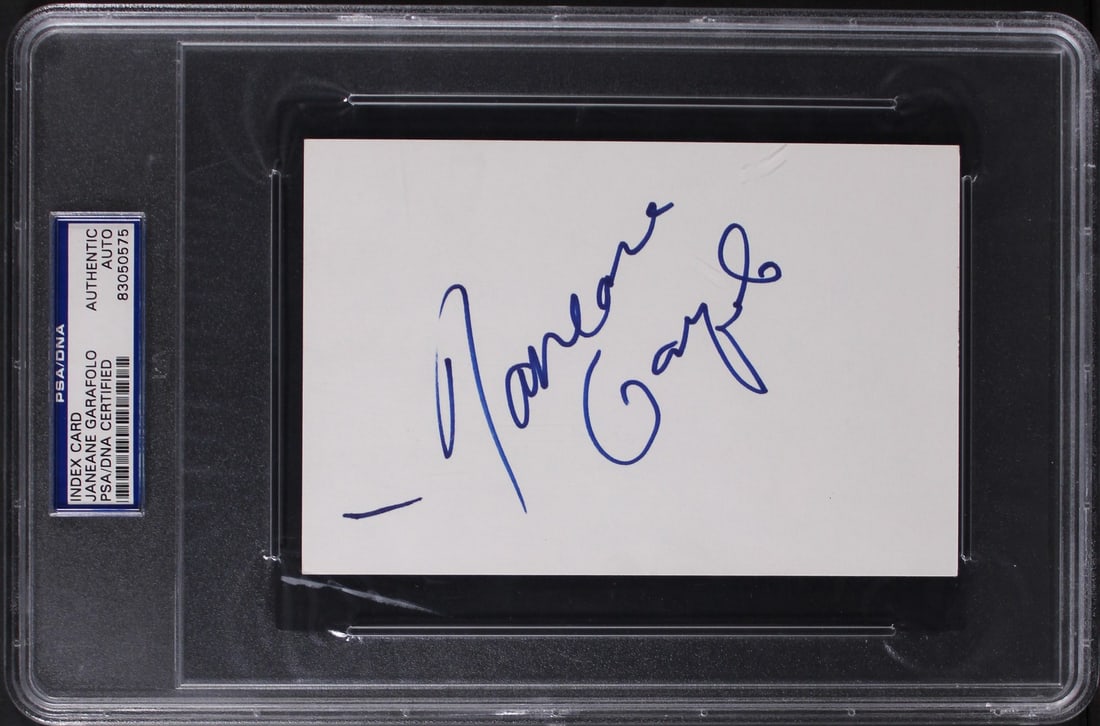 Janeane Garofolo Signed 4x6 Index Card PSA Authenticated: Janeane Garofolo Signed 4x6 Index Card PSA Authenticated This is a signed 4x6 index card featuring the autograph of Janeane Garofolo, known for her role in "The Truth about Cats & Dogs." The item is s