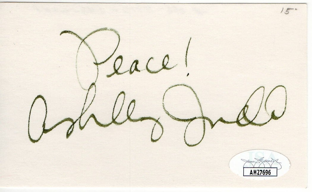 Ashley Judd JSA Authenticated Signed 3x5 Index Card: Ashley Judd JSA Authenticated Signed 3x5 Index Card This is an original index card autographed by Ashley Judd, known for her roles in "Heat" and "Kiss the Girls." The card measures 3 x 5 inches and ha