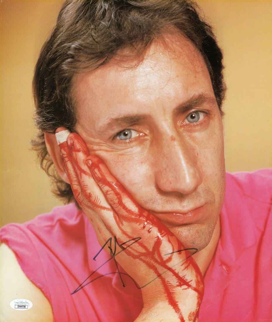 Pete Townshend Autographed 12x14 Photo The Who JSA Authentication: Pete Townshend Autographed 12x14 Photo The Who JSA Authentication This is a remarkable 12X14 photograph featuring Pete Townshend, the legendary guitarist of The Who. The photograph is an original piec