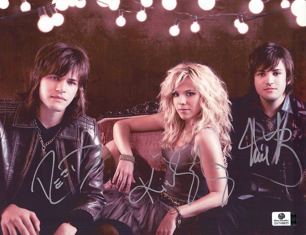 The Band Perry Signed 8x11 Photo With Global Authentics COA (1 of 2)