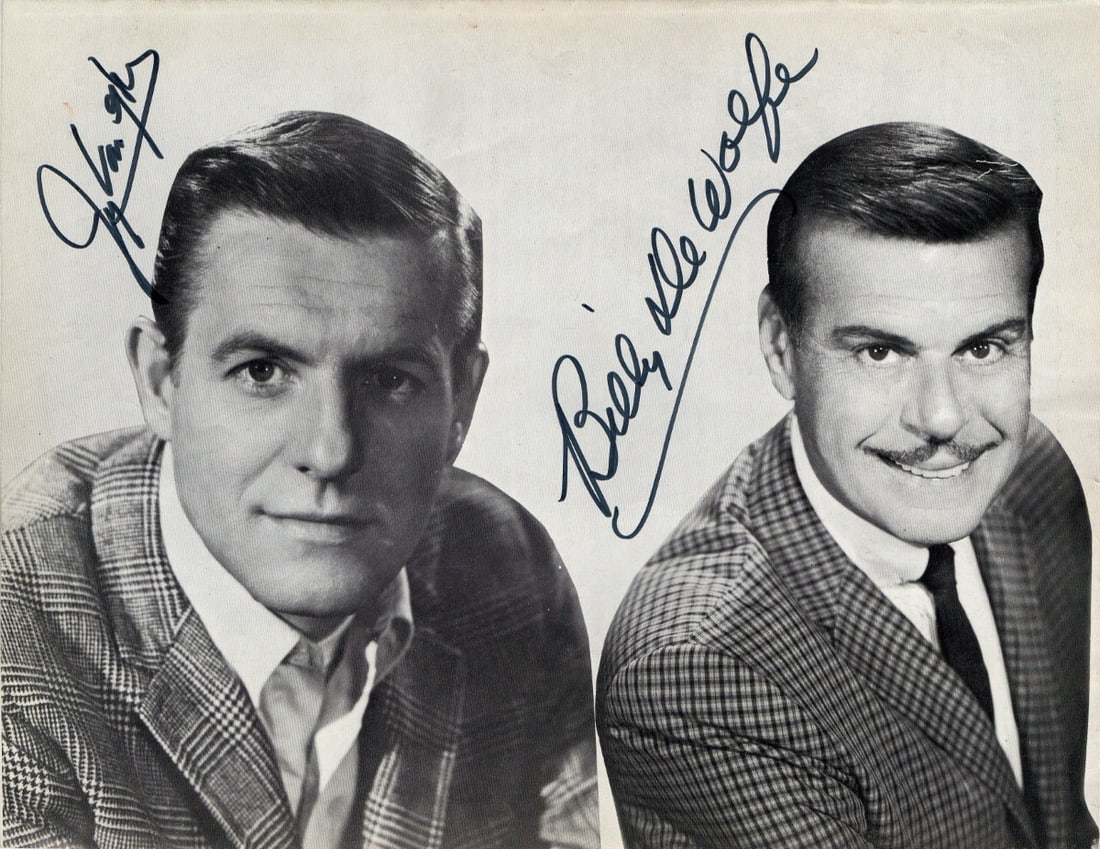 Jerry Van Dyke Billy De Wolfe Autographed Playbill Beckett Certified: Jerry Van Dyke Billy De Wolfe Autographed Playbill Beckett Certified This original playbill features the autographs of Jerry Van Dyke and Billy De Wolfe, offering a unique collectible for fans of the 