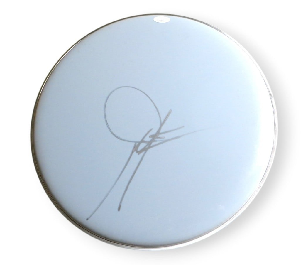 13 Inch Drumhead Signed by Dwight Yoakam with JSA Authentication: 13 Inch Drumhead Signed by Dwight Yoakam with JSA Authentication This 13-inch drumhead has been personally signed by country music legend Dwight Yoakam. The autograph is authenticated by James Spence 