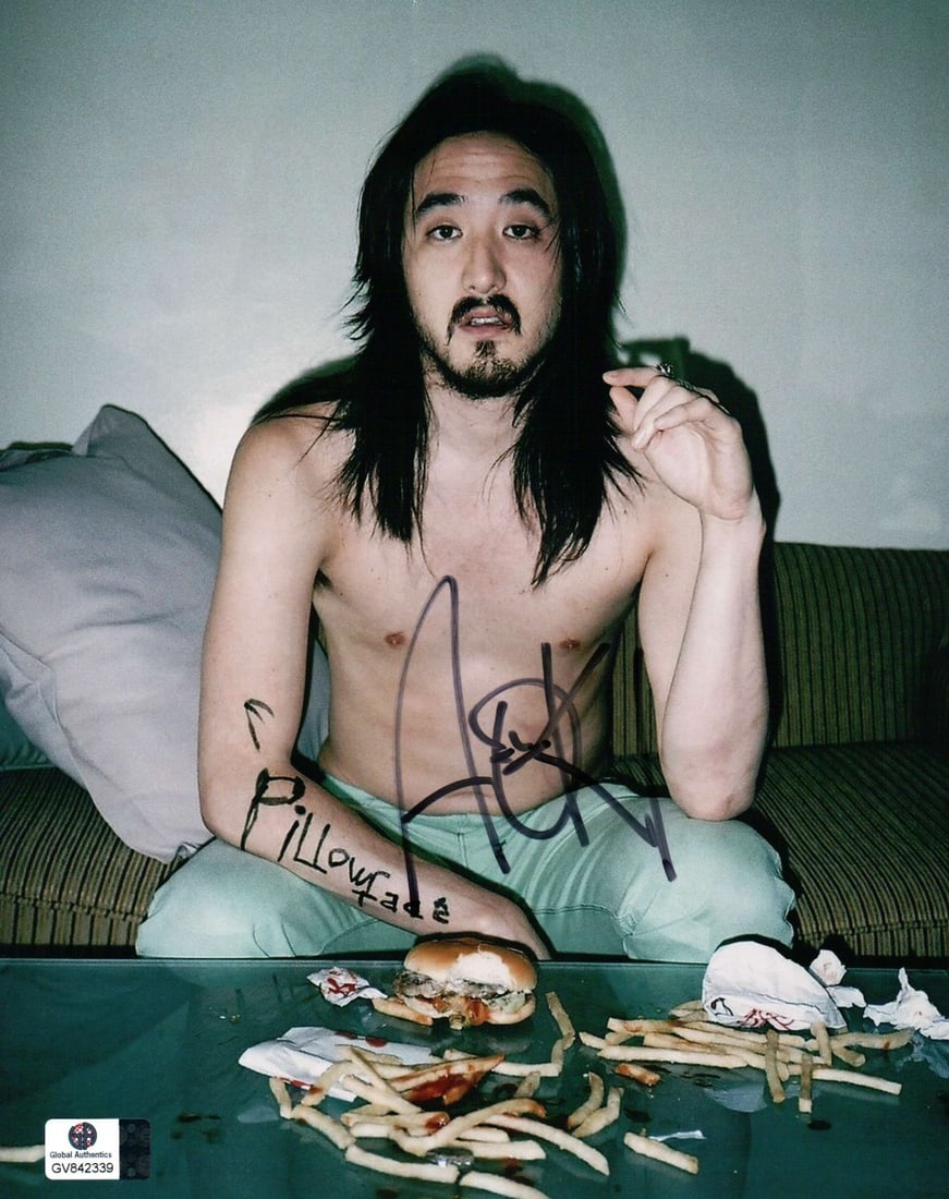 Autographed Steve Aoki 8x10 Photo with Fast Food Authenticated by GAI (1 of 2)