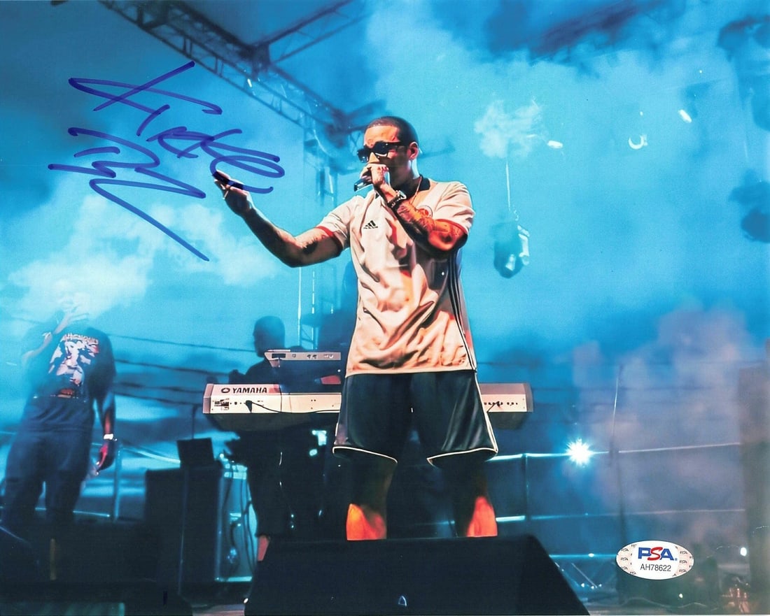 Kirko Bangz Autographed 8x10 Photo PSA/DNA Certified Rapper Memorabilia: Kirko Bangz Autographed 8x10 Photo PSA/DNA Certified Rapper Memorabilia This is an original, professionally printed 8x10 photograph autographed by the talented rapper Kirko Bangz. The signature has be