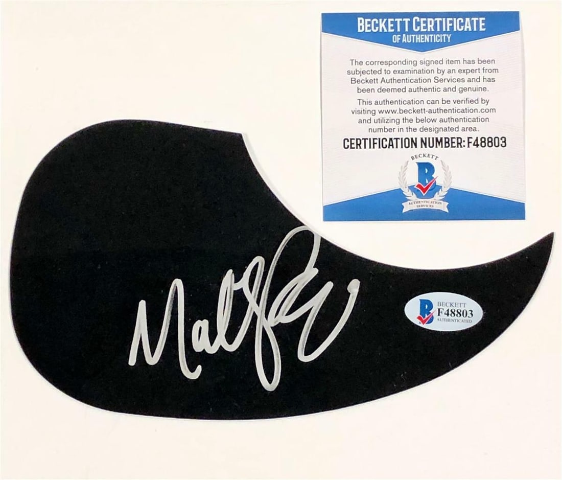Maddie Poppe Signed Acoustic Guitar Pick Guard with BAS Certificate (1 of 1)