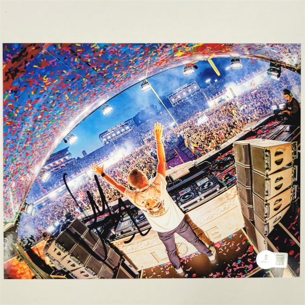 8x10 photograph signed by Armin Van Buuren with Beckett authentication (1 of 3)