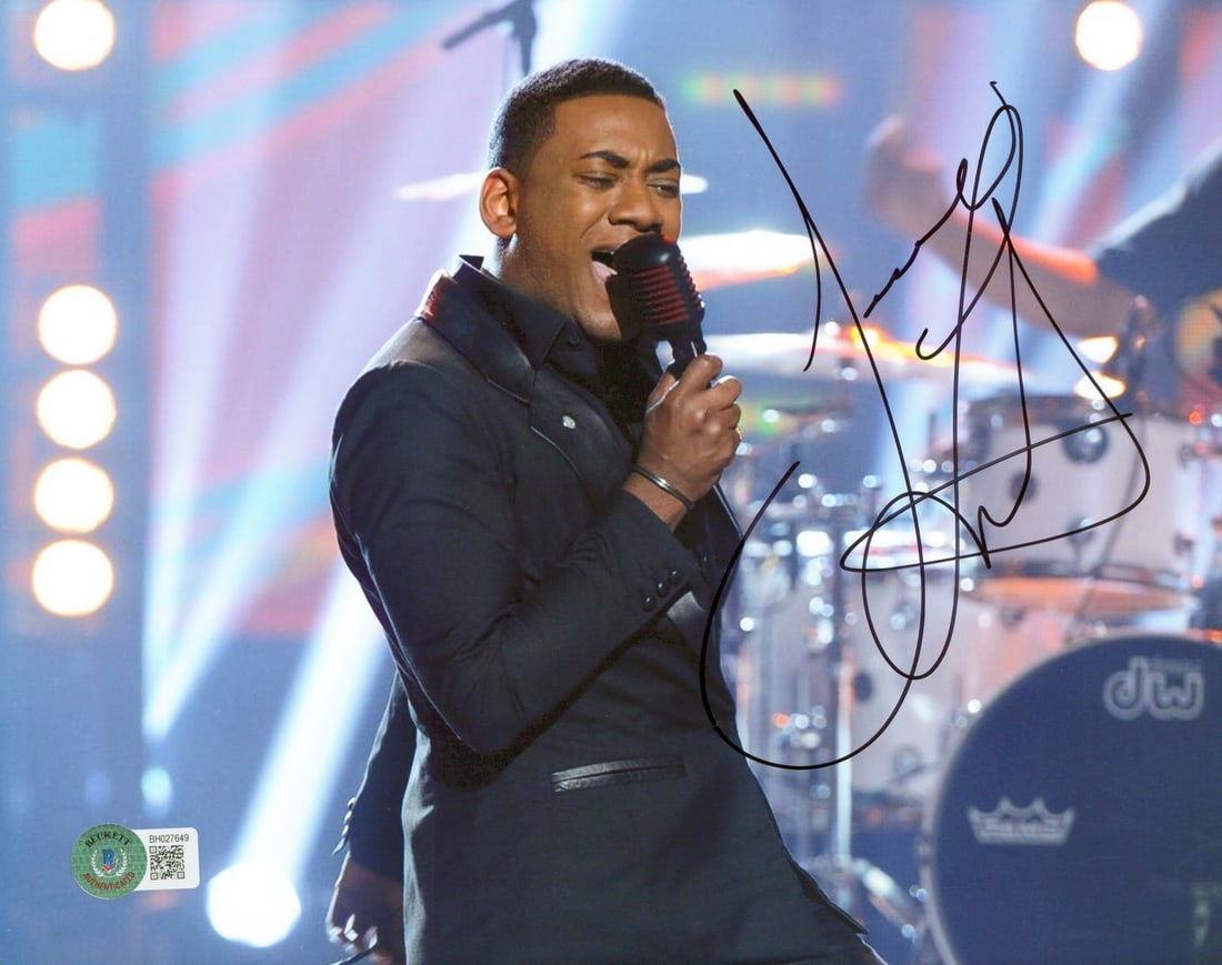 Joshua Ledet Autographed 8x10 Photo Beckett Certified Authentic: Joshua Ledet Autographed 8x10 Photo Beckett Certified Authentic This authentic 8x10 photo has been personally signed by Joshua Ledet, ensuring its uniqueness and collectible value. The item is accompa