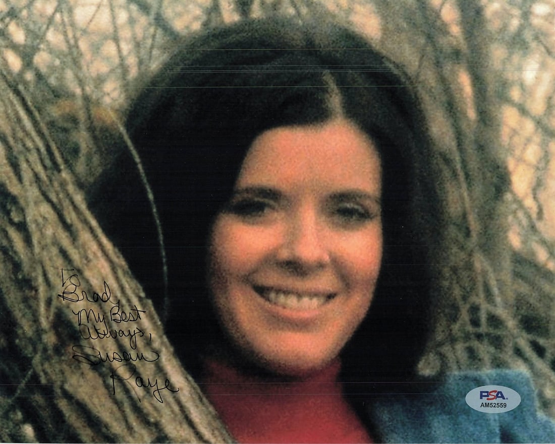 Susan Raye Autographed 8x10 Photo PSA/DNA Authentic Musician Memorabilia: Susan Raye Autographed 8x10 Photo PSA/DNA Authentic Musician Memorabilia This is a professionally printed 8x10 photograph featuring the signature of musician Susan Raye. The autograph has been authent