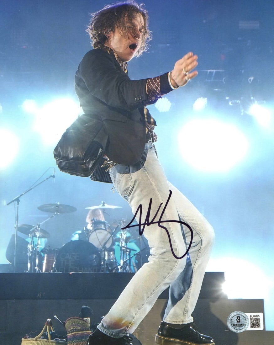 Matt Shultz Autographed 8X10 Photo Cage the Elephant Beckett Certified: Matt Shultz Autographed 8X10 Photo Cage the Elephant Beckett Certified This is an authentic autographed 8X10 photograph of Matt Shultz, the lead singer of Cage the Elephant. The signature has been ver