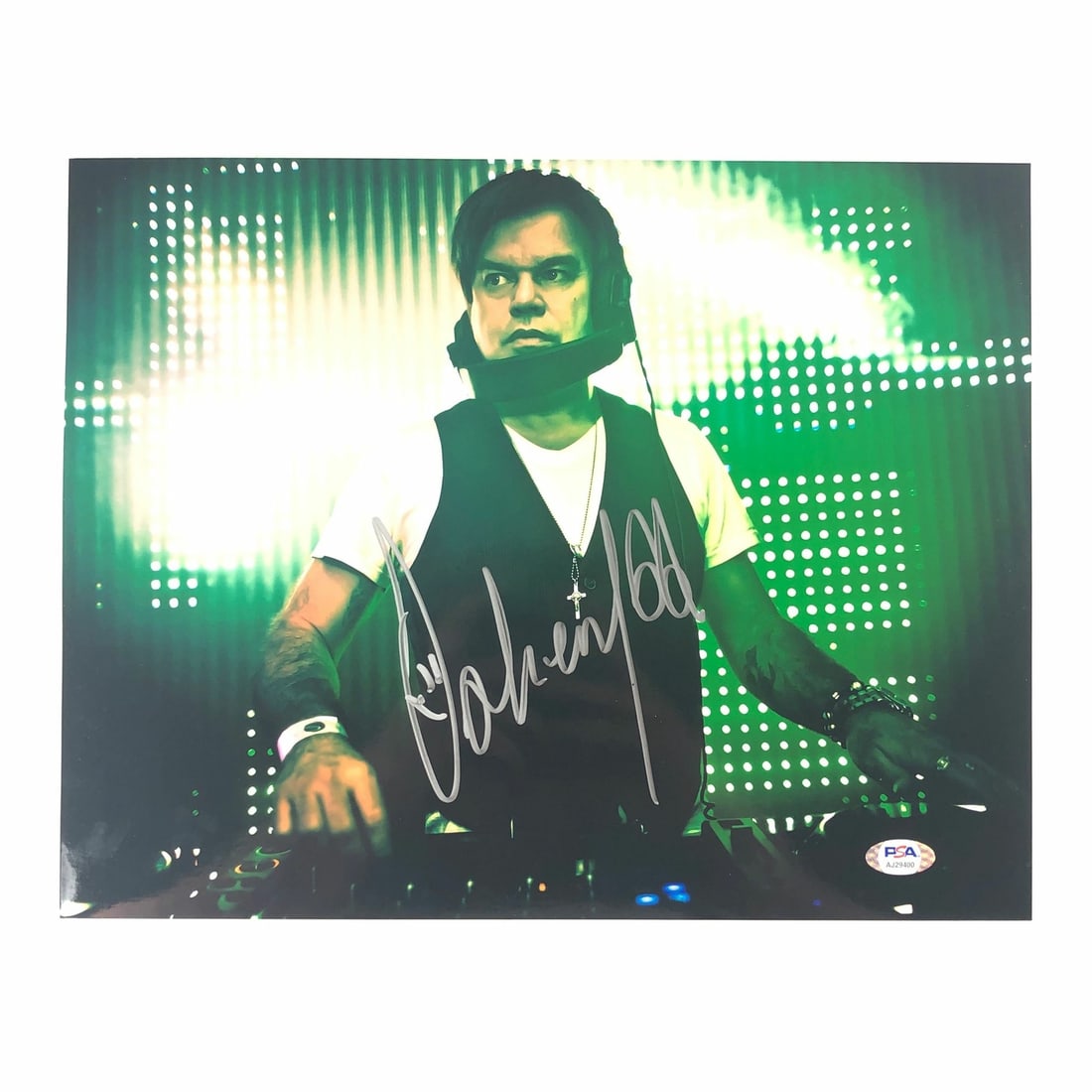 Paul Oakenfold 11x14 Autographed Photo PSA/DNA Authenticated: Paul Oakenfold 11x14 Autographed Photo PSA/DNA Authenticated This is a professionally printed 11x14 photograph signed by renowned DJ and producer Paul Oakenfold. The autograph has been authenticated b