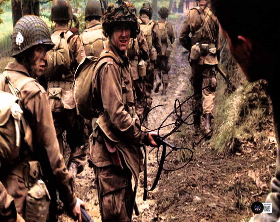 Scott Grimes Signed 11x14 Band of Brothers Photo Beckett Certified: Scott Grimes Signed 11x14 Band of Brothers Photo Beckett Certified This stunning 11x14 photograph features Scott Grimes, known for his role as "Donald Malarkey" in the acclaimed mini-series Band of Br