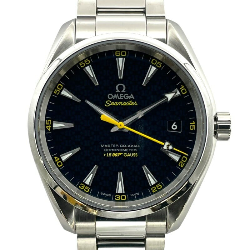 OMEGA Seamaster Aqua Terra 007 Men's Master Co-Axial Wristwatch: OMEGA Seamaster Aqua Terra 007 Men's Master Co-Axial Wristwatch This is a pre-owned OMEGA Seamaster Aqua Terra Master Co-Axial James Bond 007 wristwatch designed for men. Manufactured in Switzerland, 