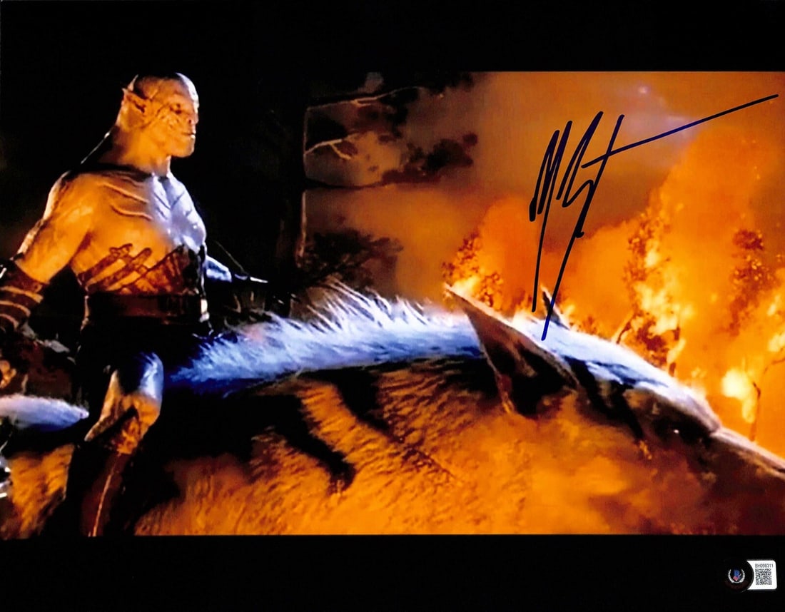 Manu Bennett Signed 11x14 Azog Photograph Beckett Authenticated: Manu Bennett Signed 11x14 Azog Photograph Beckett Authenticated This is an autographed 11x14 photograph of Manu Bennett as "Azog the Defiler" from the movie The Hobbit. The signature is in black perma