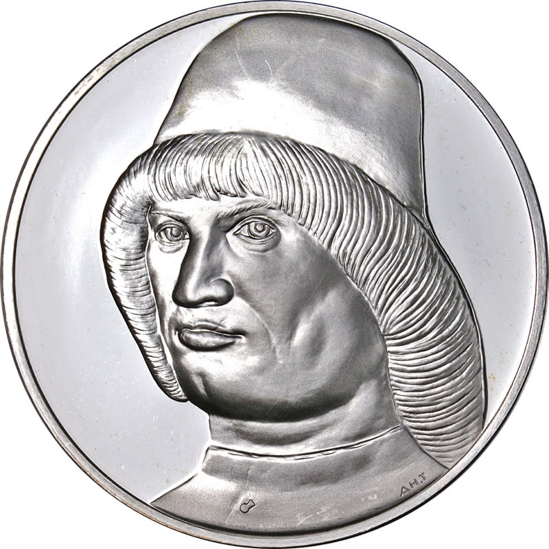 Sterling Silver Treasures of the Louvre 1972 Condottiere 39g Uncertified: Sterling Silver Treasures of the Louvre 1972 Condottiere 39g Uncertified This exquisite piece from the Treasures of the Louvre collection features a portrait of a man known as the Condottiere, crafted