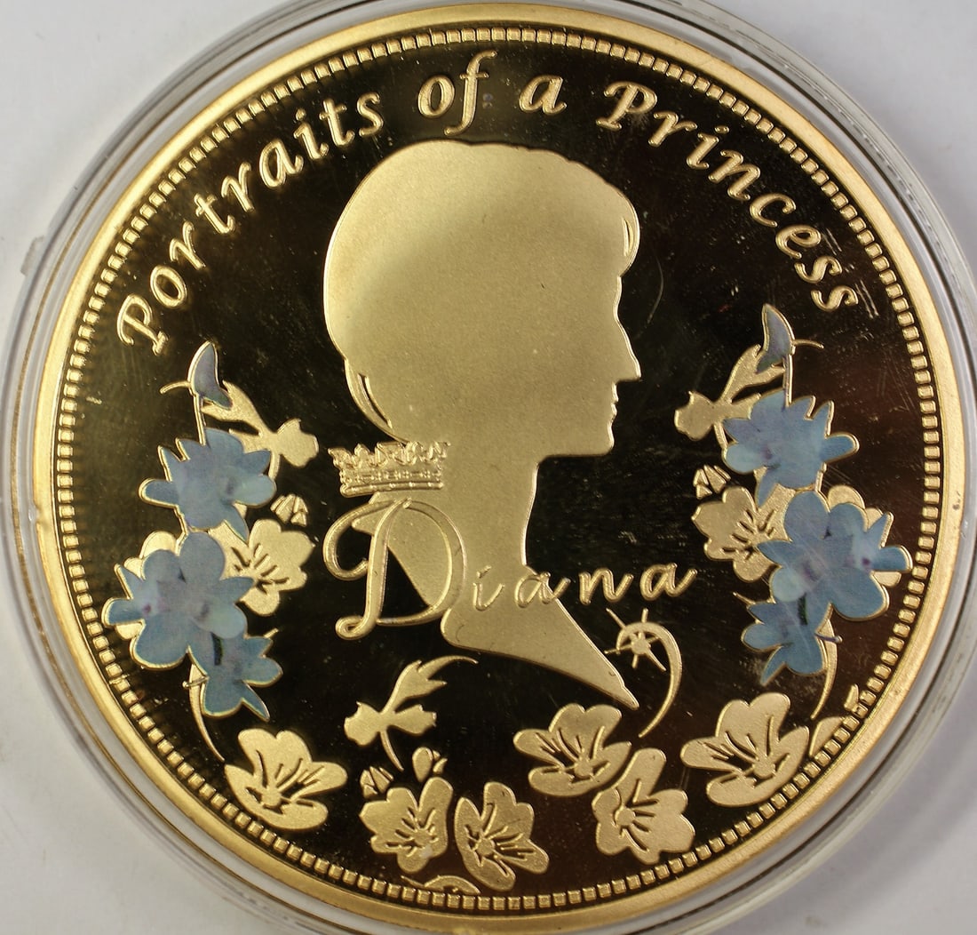70mm Princess Diana Commemorative Medal Copper with 24K Gold Layer by American Mint: 70mm Princess Diana Commemorative Medal Copper with 24K Gold Layer by American Mint This is a Portraits of Princess Diana Cairo Commemorative Medal produced by American Mint. Crafted from copper and l