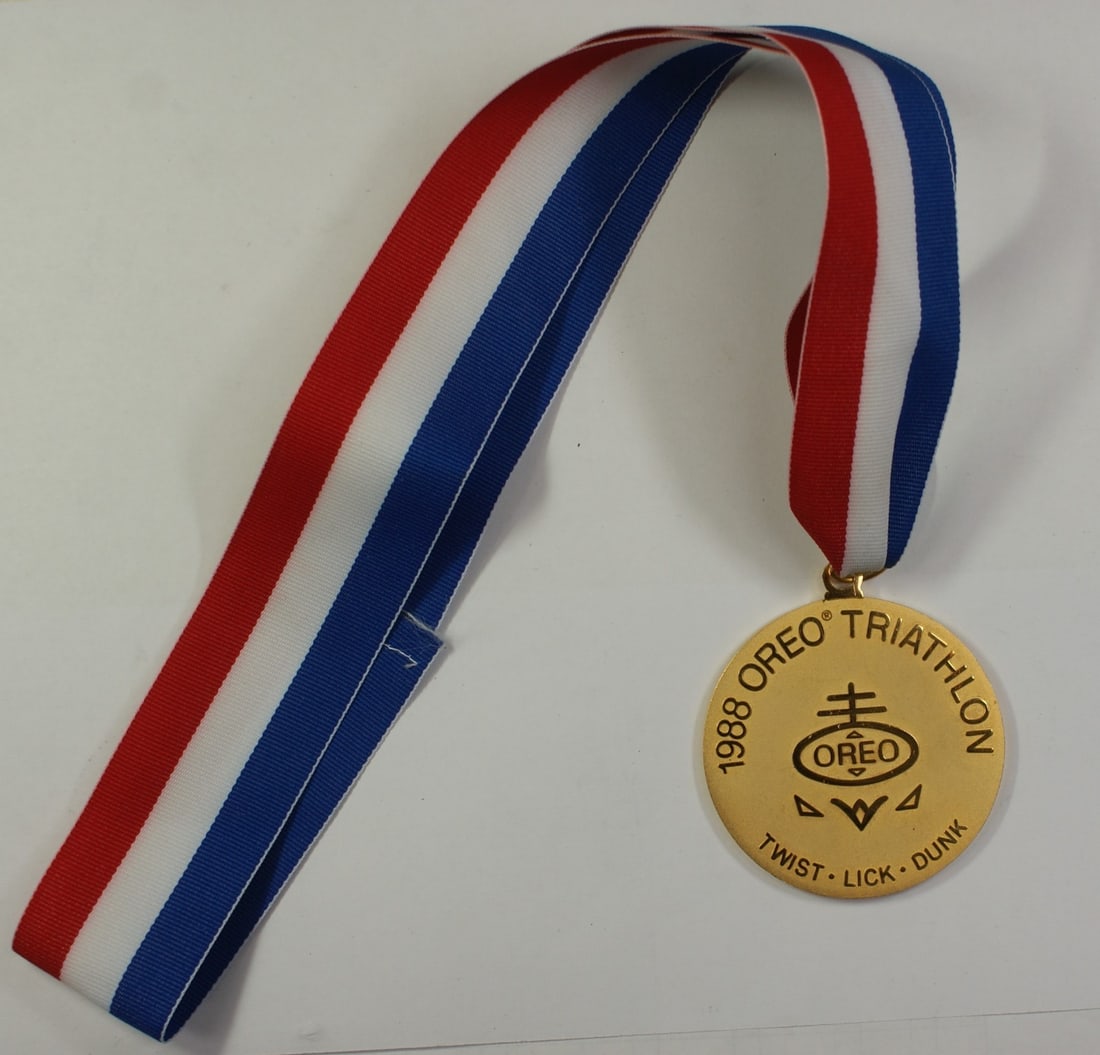 Triathlon Medal from 1988 Oreo Cookie Event with Patriotic Lanyard (1 of 2)
