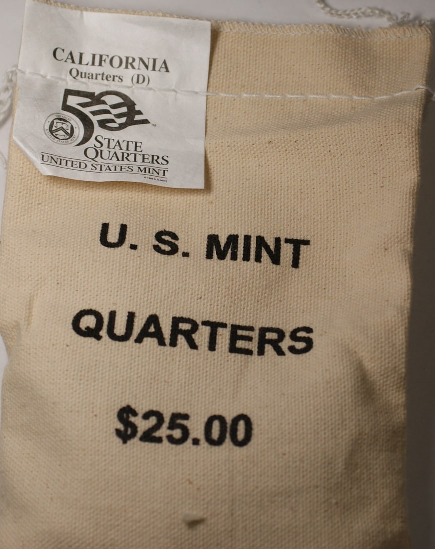 100 Coin Bag California State Quarters 2005 Denver Mint $25 Face Value (1 of 3)