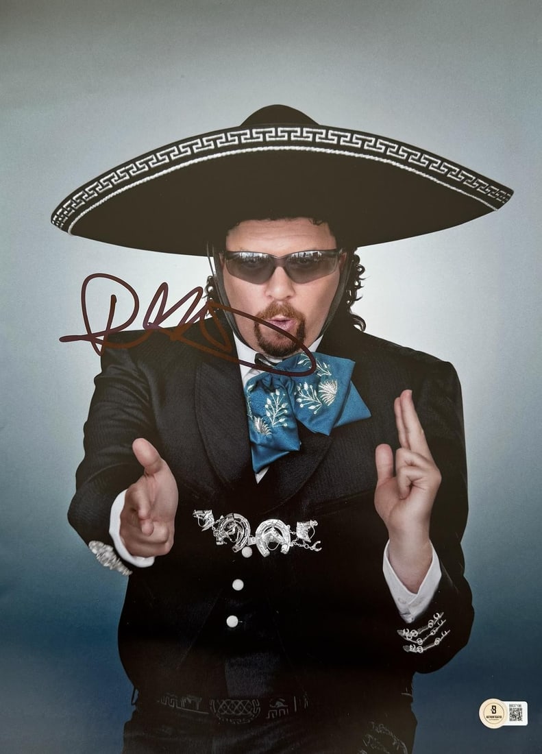 Signed 11x17 Danny McBride Eastbound Down Beckett Photo (1 of 1)
