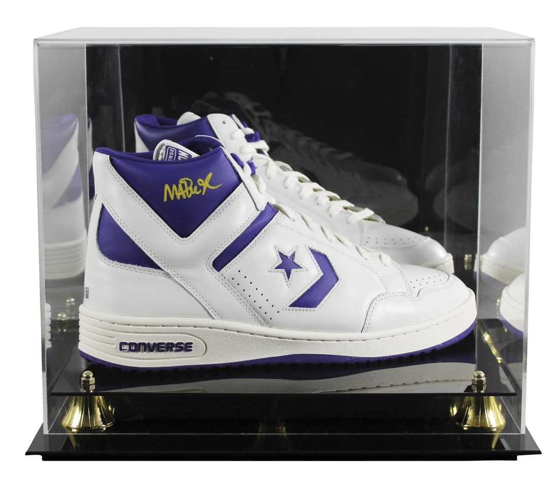 Magic Johnson Signed Purple & White Converse Weapon Shoe w/ Display Case BAS Witness: Magic Johnson Signed Purple & White Converse Weapon Shoe w/ Display Case BAS Witness This is an original autographed right Purple & White Converse Weapon shoe, personally signed by Magic Johnson, the 